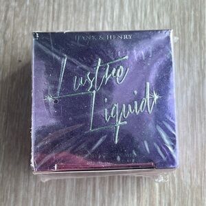 Hank & Henry Lustre Liquid Eyeshadow - Purple